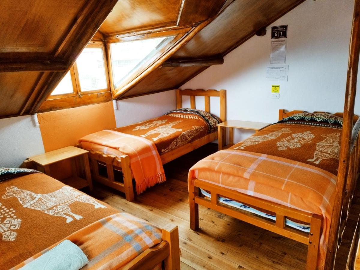 Hostal Taita Cristobal Isinlivi Eksteriør bilde